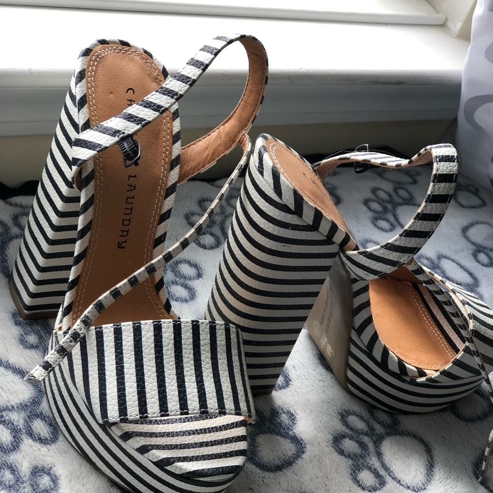 Striped Platform Shoe